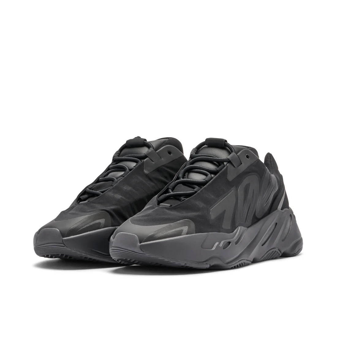 YEEZY 700 MNVN TRIPLE BLACK